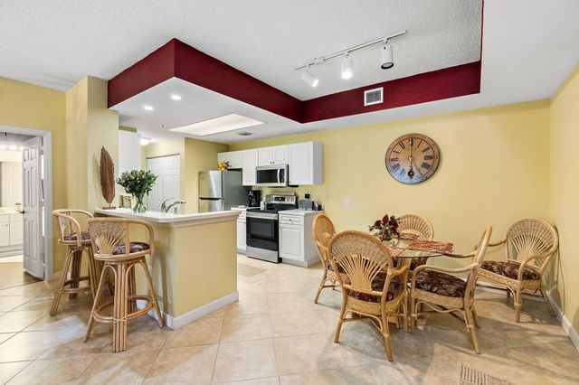 2810 Grande Parkway 107, Palm Beach Gardens, FL 33410
