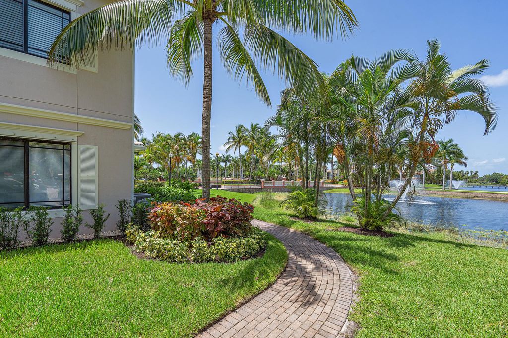 2810 Grande Parkway 107, Palm Beach Gardens, FL 33410