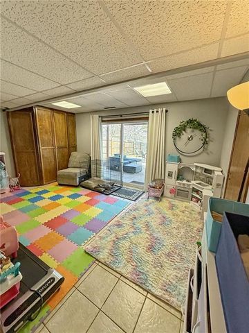 117 S GRAND Avenue, Maryville, MO 64468