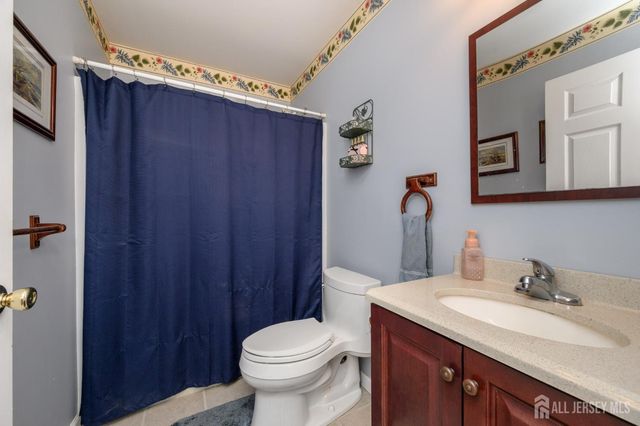 3 Teri Court, Jackson, NJ 08527