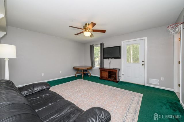 3 Teri Court, Jackson, NJ 08527