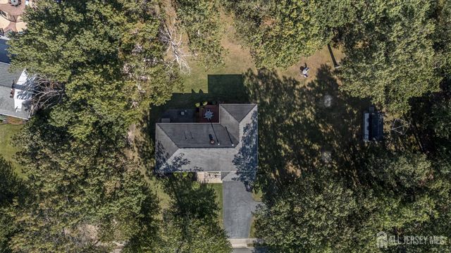 3 Teri Court, Jackson, NJ 08527