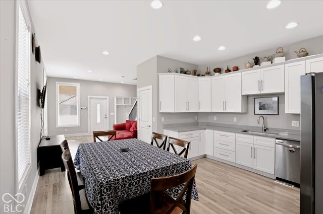 1064 Hosbrook, Indianapolis, IN 46203