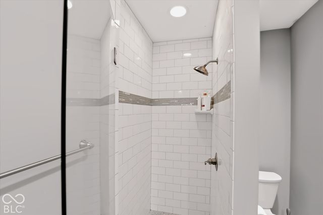 1064 Hosbrook, Indianapolis, IN 46203