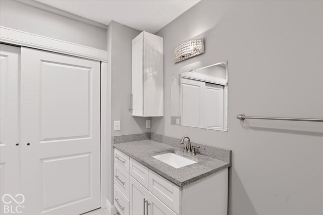 1064 Hosbrook, Indianapolis, IN 46203