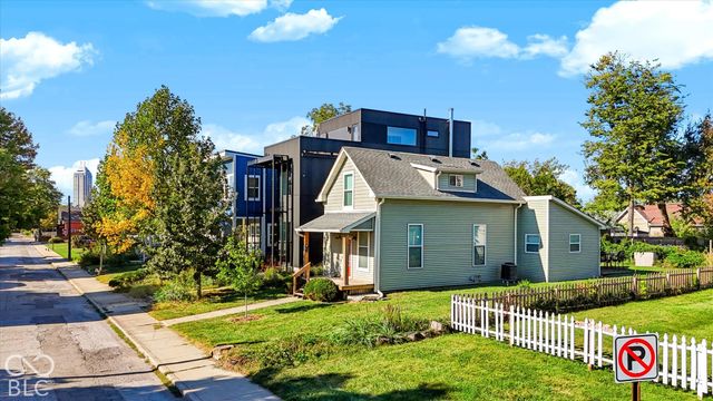 1064 Hosbrook, Indianapolis, IN 46203