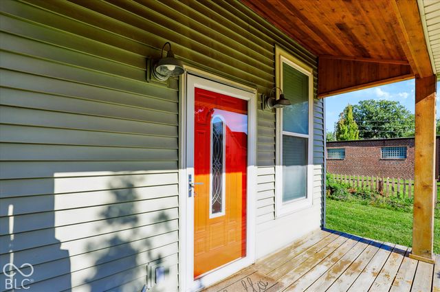 1064 Hosbrook, Indianapolis, IN 46203