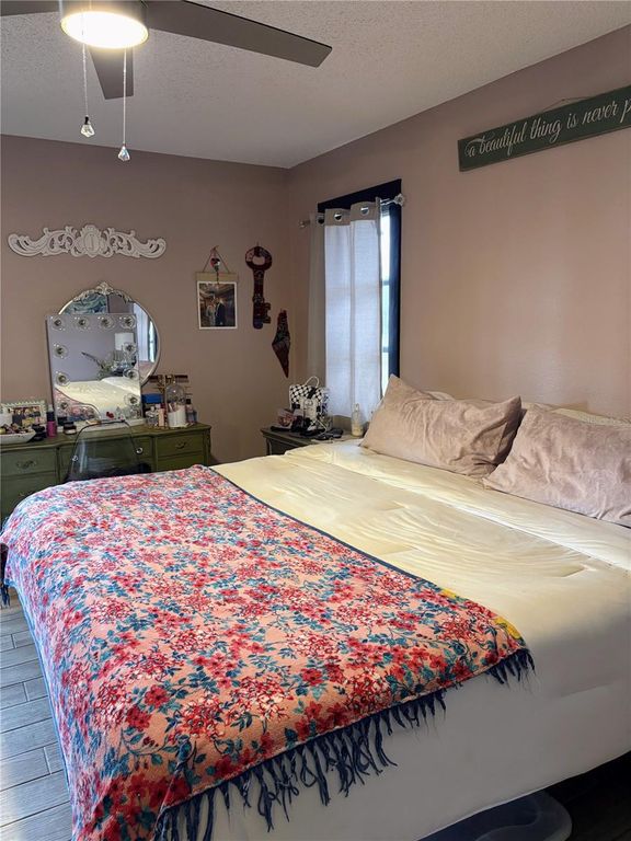 Image 17 of property listing at 2255 RIO DE JANEIRO AVENUE, Punta Gorda, FL 33983