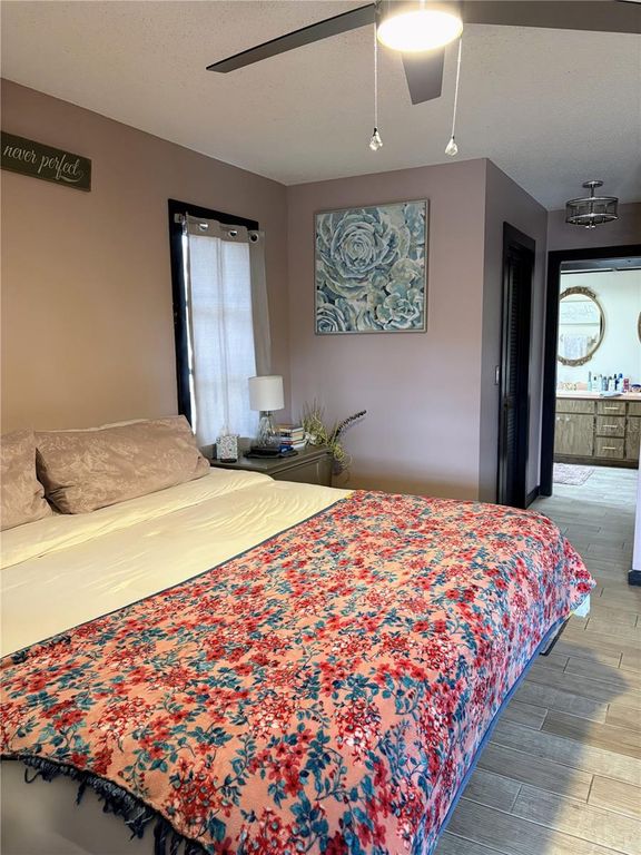 Image 18 of property listing at 2255 RIO DE JANEIRO AVENUE, Punta Gorda, FL 33983