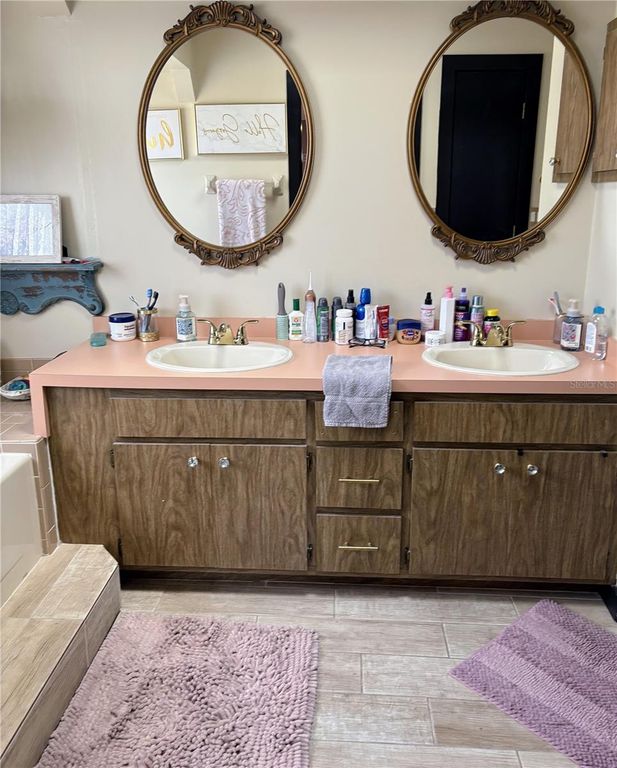 Image 19 of property listing at 2255 RIO DE JANEIRO AVENUE, Punta Gorda, FL 33983