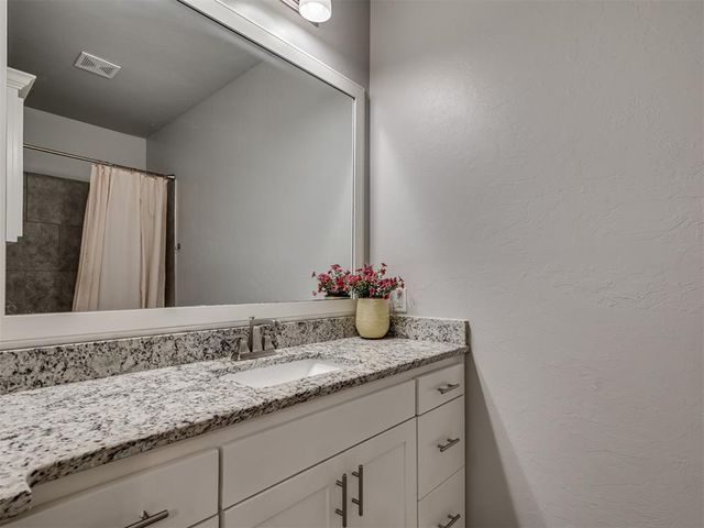 3329 NW 188th Street, Edmond, OK 73012