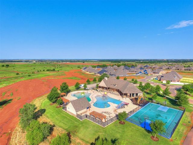 3329 NW 188th Street, Edmond, OK 73012