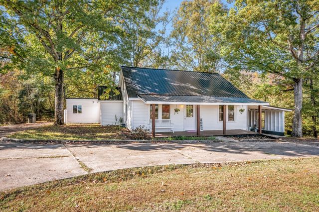 1865 Clydeton Rd, Waverly, TN 37185