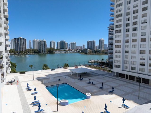 2750 NE 183rd St 401, Aventura, FL 33160