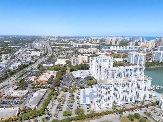 2750 NE 183rd St 401, Aventura, FL 33160