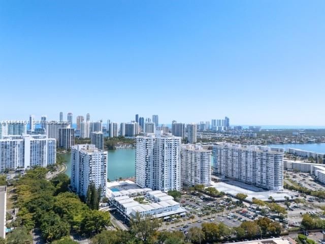 2750 NE 183rd St 401, Aventura, FL 33160