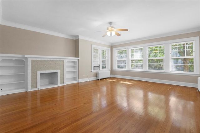 811 Dobson Street 1E, Evanston, IL 60202