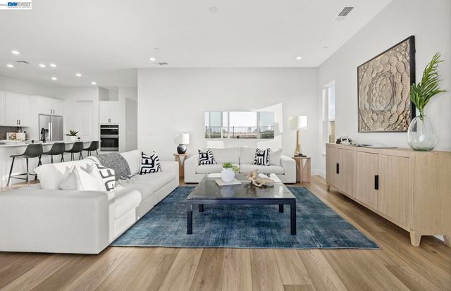 1037 Bradbury Dr, Discovery Bay, CA 94505