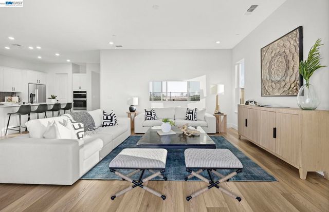 1037 Bradbury Dr, Discovery Bay, CA 94505