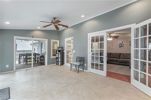 330 Williamsburg CT, Newport News, VA 23606