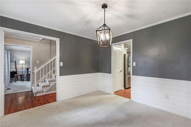 330 Williamsburg CT, Newport News, VA 23606