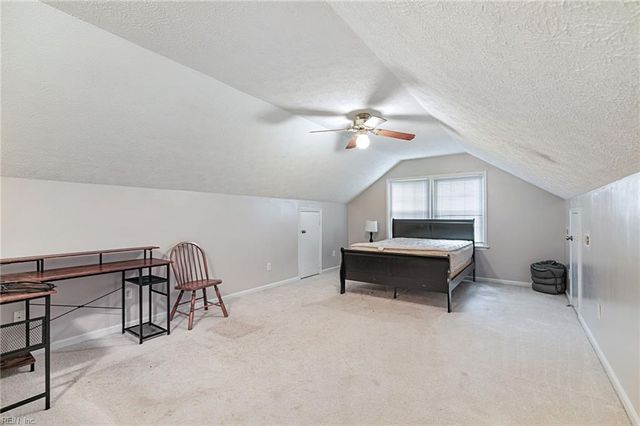 330 Williamsburg CT, Newport News, VA 23606