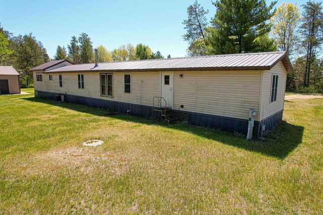 W5752 S Partridge Drive, New Lisbon, WI 53950