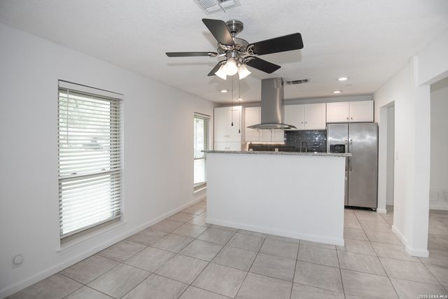 12122 Cherry Blossom St, San Antonio, TX 78247