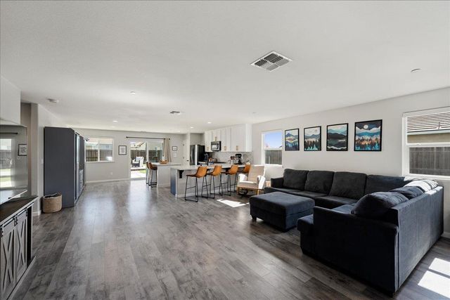 3549 Yarrow St, Plumas Lake, CA 95961