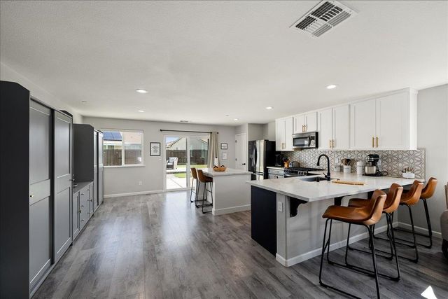 3549 Yarrow St, Plumas Lake, CA 95961