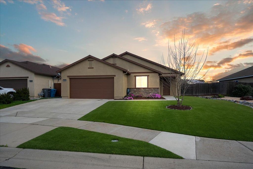 3549 Yarrow St, Plumas Lake, CA 95961