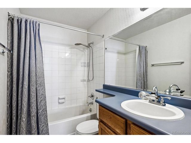 9445 Cheshire Ct, Highlands Ranch, CO 80130