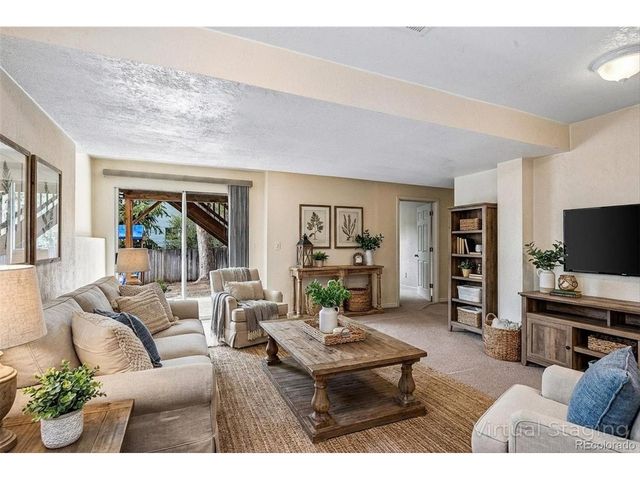 9445 Cheshire Ct, Highlands Ranch, CO 80130