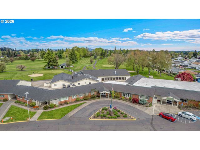 1550 RAINIER Rd, Woodburn, OR 97071