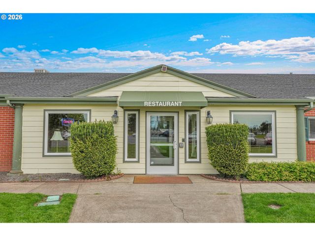 1550 RAINIER Rd, Woodburn, OR 97071