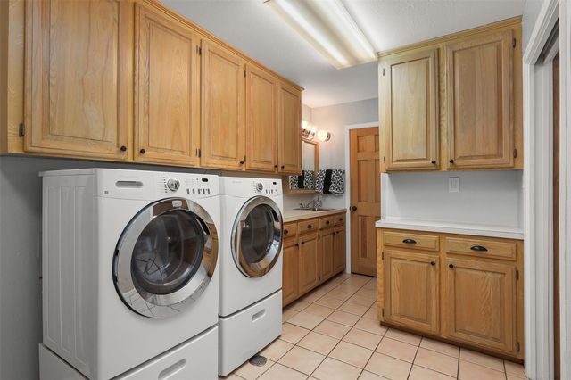 115 Bayou Glen Street, Hitchcock, TX 77563