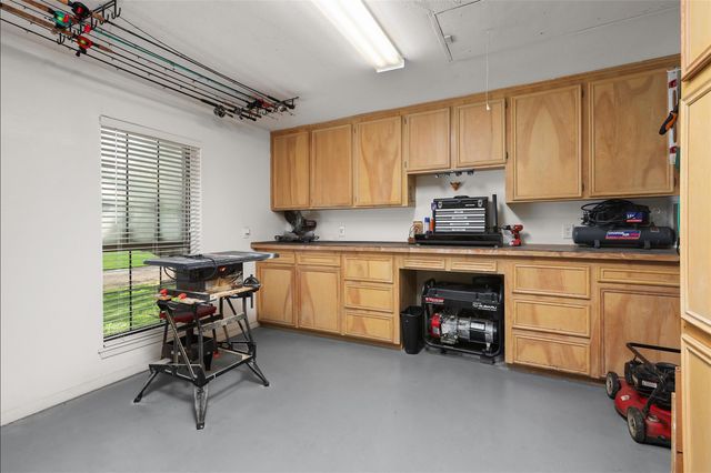 115 Bayou Glen Street, Hitchcock, TX 77563