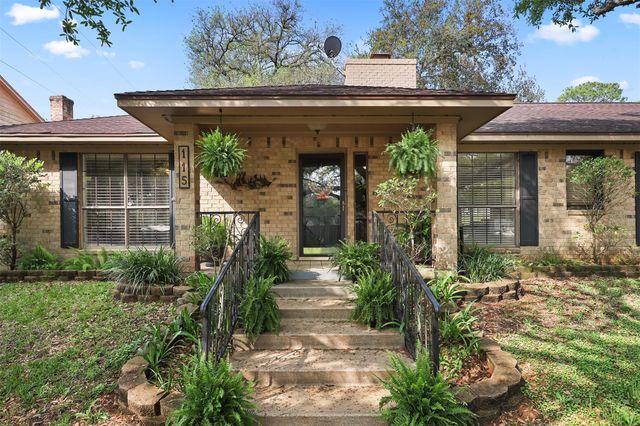 115 Bayou Glen Street, Hitchcock, TX 77563