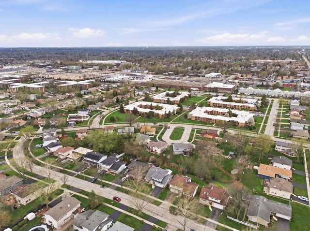 126 June Lane, Lombard, IL 60148