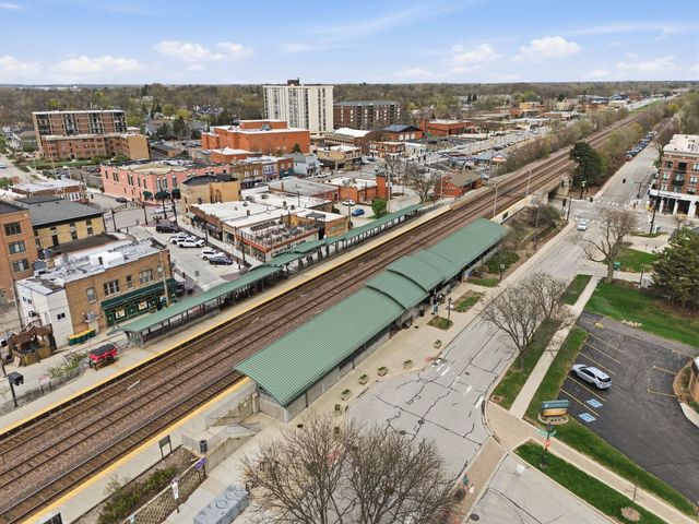 126 June Lane, Lombard, IL 60148