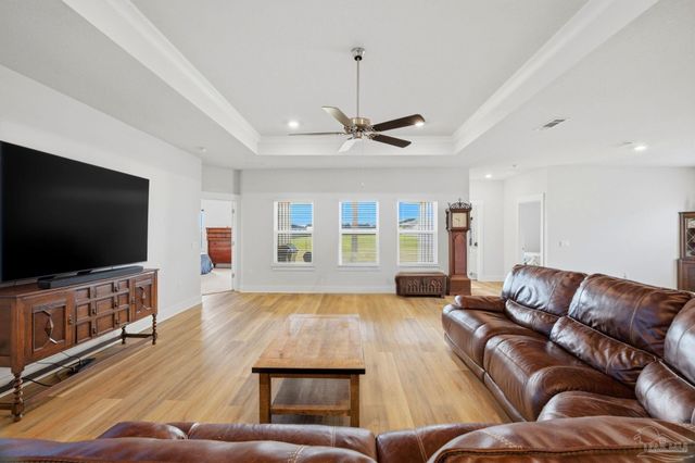 2619 Ten Mile Rd, Pace, FL 32571