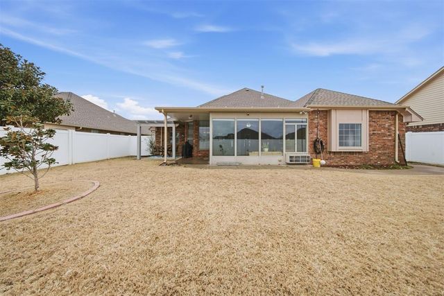 10917 NW 118th Street, Yukon, OK 73099
