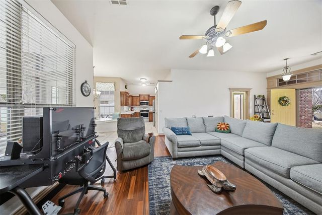 10917 NW 118th Street, Yukon, OK 73099