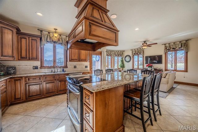 23350 Franklin Road, Lebanon, MO 65536