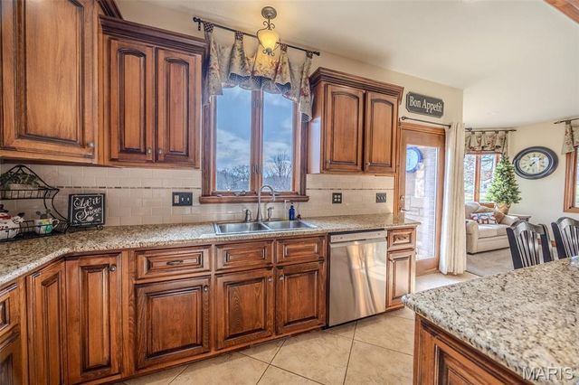 23350 Franklin Road, Lebanon, MO 65536