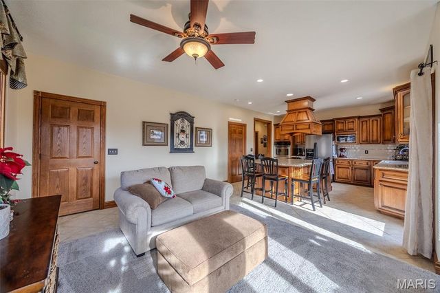 23350 Franklin Road, Lebanon, MO 65536