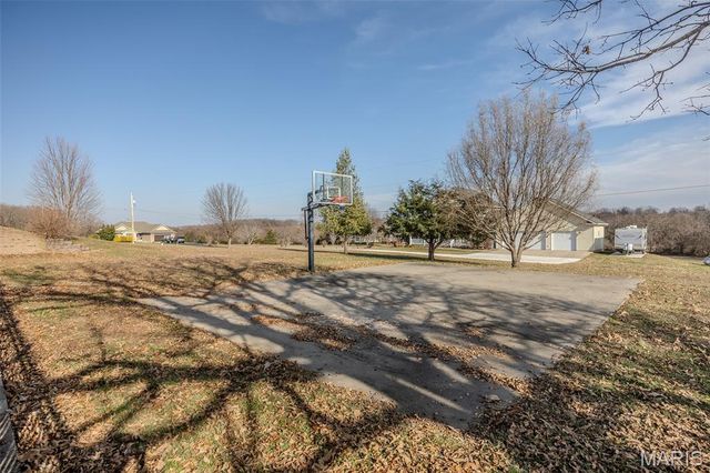 23350 Franklin Road, Lebanon, MO 65536