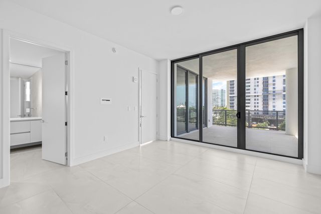 305 Briny Avenue 406, Pompano Beach, FL 33062