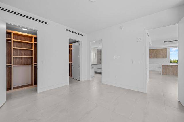 305 Briny Avenue 406, Pompano Beach, FL 33062