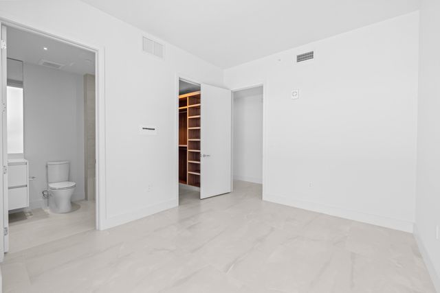 305 Briny Avenue 406, Pompano Beach, FL 33062